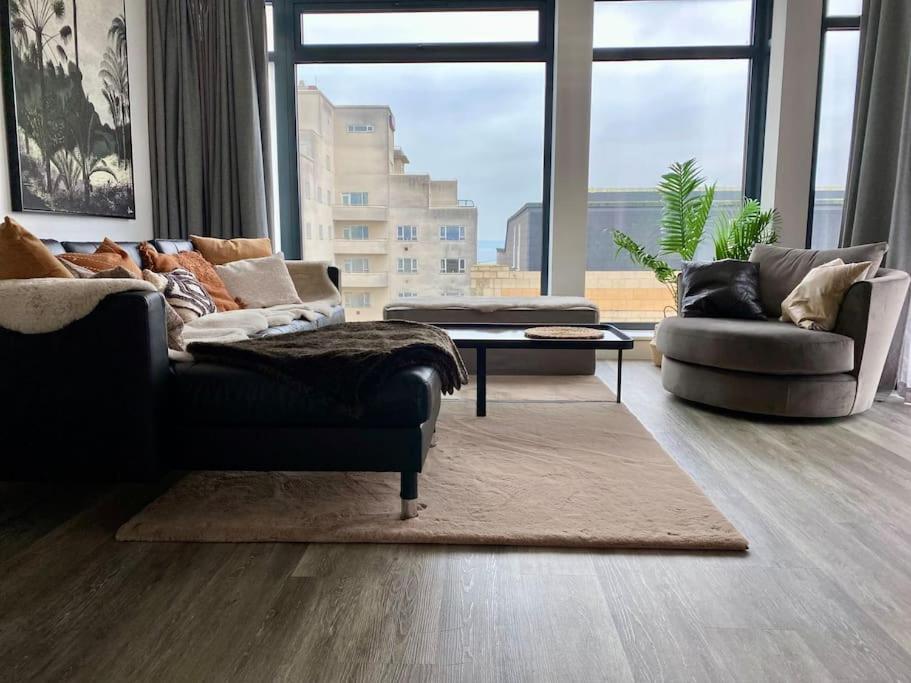 The Pad By The Beach Penthouse Apartment With Sunset And City Views ボーンマス エクステリア 写真