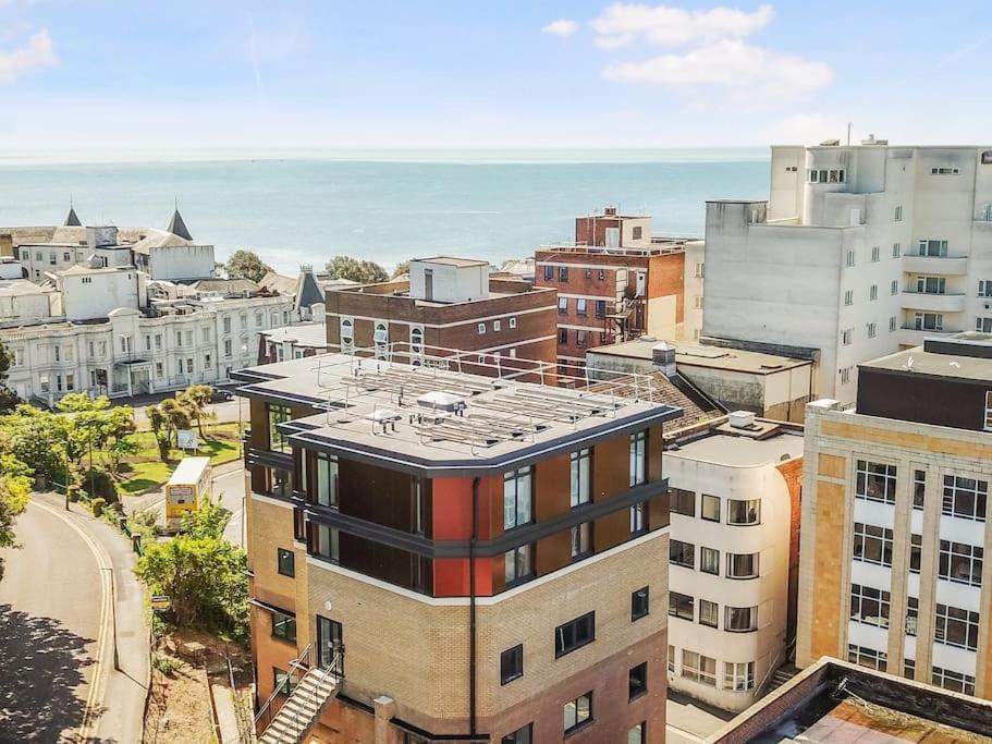 The Pad By The Beach Penthouse Apartment With Sunset And City Views ボーンマス エクステリア 写真
