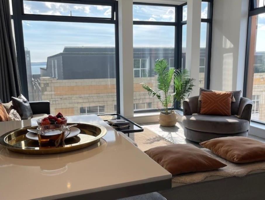 The Pad By The Beach Penthouse Apartment With Sunset And City Views ボーンマス エクステリア 写真